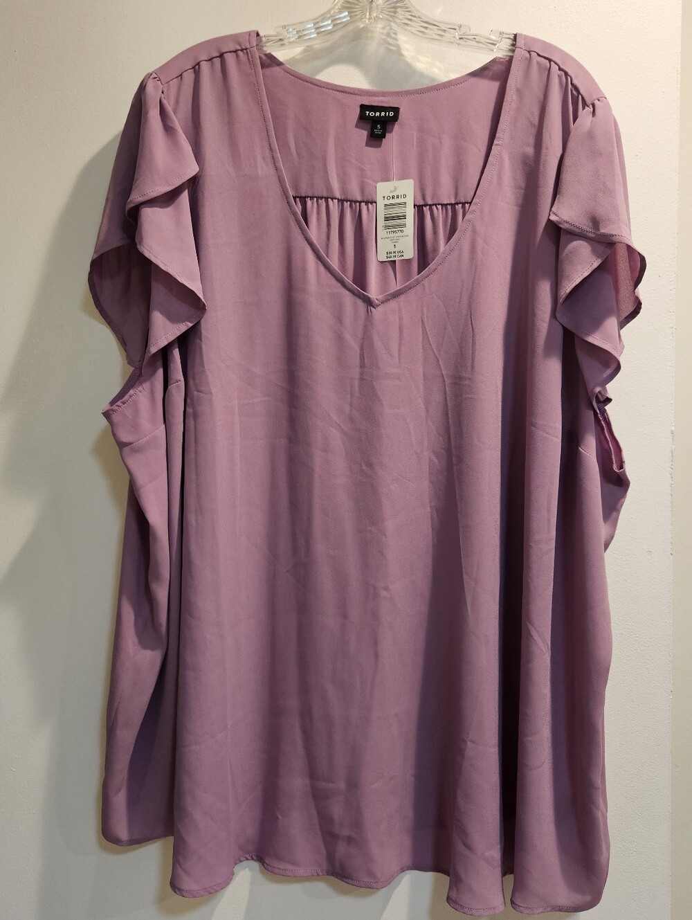 Torrid Dusty Mauve V-Neck Ruffle Sleeve Blouse Short Sleeve Sz 5 NWT
